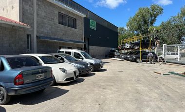 Excelente Nave Industrial de 1.500 m2 cubiertos sobre colectora Acceso Oeste en La Reja