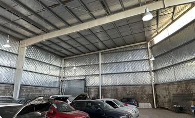 Excelente Nave Industrial de 1.500 m2 cubiertos sobre colectora Acceso Oeste en La Reja
