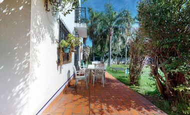 Casa  en venta en Villa Elisa