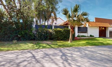 Casa  en venta en Villa Elisa