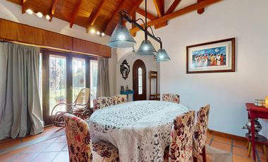 Casa  en venta en Villa Elisa