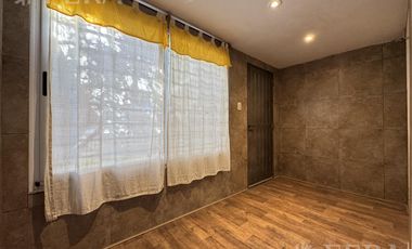 Venta casa 5 ambientes con cochera y quincho en Quilmes