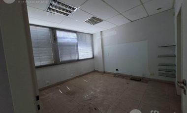 LOCAL EN ALQUILER A METROS DEL MERCADO NORTE - 640 m2 Cubiertos - Ex supermercado