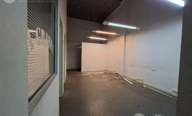 LOCAL EN ALQUILER A METROS DEL MERCADO NORTE - 640 m2 Cubiertos - Ex supermercado