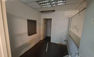 LOCAL EN ALQUILER A METROS DEL MERCADO NORTE - 640 m2 Cubiertos - Ex supermercado