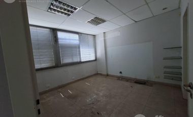 LOCAL EN ALQUILER A METROS DEL MERCADO NORTE - 640 m2 Cubiertos - Ex supermercado