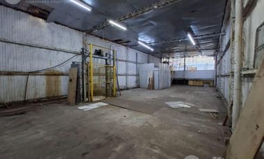 LOCAL EN ALQUILER A METROS DEL MERCADO NORTE - 640 m2 Cubiertos - Ex supermercado