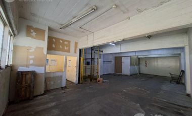 LOCAL EN ALQUILER A METROS DEL MERCADO NORTE - 640 m2 Cubiertos - Ex supermercado