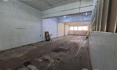 LOCAL EN ALQUILER A METROS DEL MERCADO NORTE - 640 m2 Cubiertos - Ex supermercado