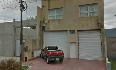 200m² Galpon local y oficinas Autopista del Oeste