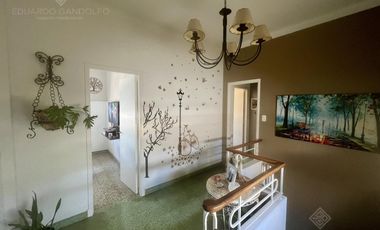 Impecable 4 amb a mts de la Avda y del Centro Comercial!!!