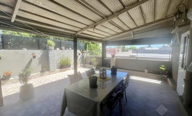 Impecable 4 amb a mts de la Avda y del Centro Comercial!!!