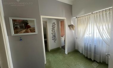 Impecable 4 amb a mts de la Avda y del Centro Comercial!!!