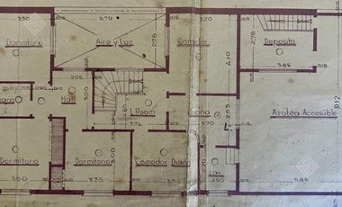 Impecable 4 amb a mts de la Avda y del Centro Comercial!!!