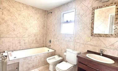 DEPTO TRES AMB CON COCHERA