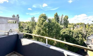 DEPTO TRES AMB CON COCHERA