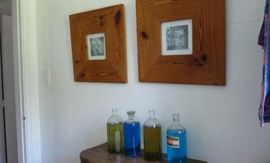 Casa en venta  City Bell amplio parque pileta 4 dormitorios