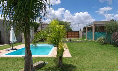 PARA APROVECHAR!! TERRENO CON PILETA   CIMIENTOS   BAÑO EN LAS TARDES!!