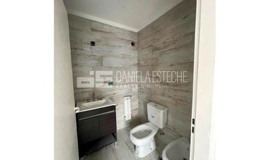 D. Esteche Realty- Duplex a estrenar de 4 ambientes en Spring Park