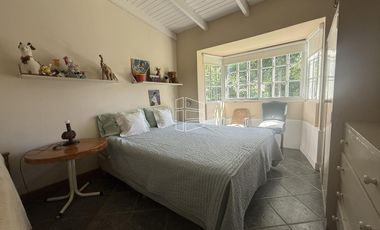 Venta - Casa Quinta con Pileta y costa de Río - Paso Cordova - C063