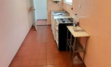 Vicente López - Amplio departamento de 2 amb con Balcón francés!!