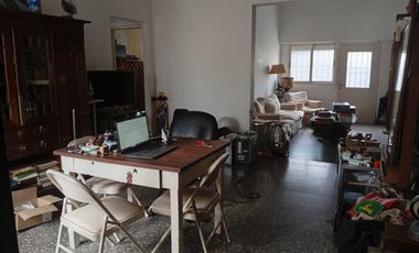 Departamento 3 ambientes en Planta Baja con patio en Vicente López