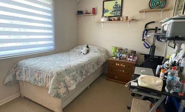 ARRIENDA AMPLIA CASA DE 4 D EN BARRIO LOS CONQUISTADORES