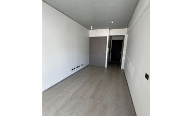 OFICINA NUEVA EN ARRIENDO PINARES