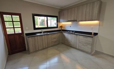 Chalet en venta c/ cochera en Oberá