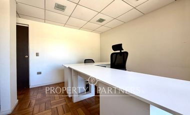 Casa mediterránea uso residencial u oficina en Huertos Familiares