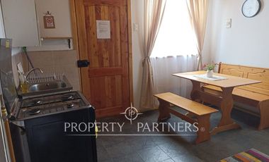 Casa en venta a pasos del Cerro de Cruz, incluye 3 departamentos para arriendo, Punta Arenas.