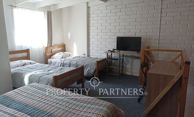 Casa en venta a pasos del Cerro de Cruz, incluye 3 departamentos para arriendo, Punta Arenas.