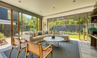 Moderna Casa en calle cerrada y tranquila cerca portal la dehesa