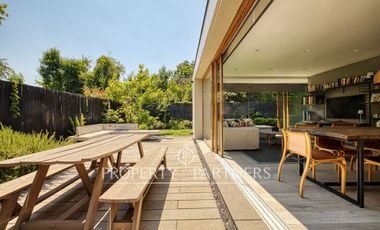 Moderna Casa en calle cerrada y tranquila cerca portal la dehesa