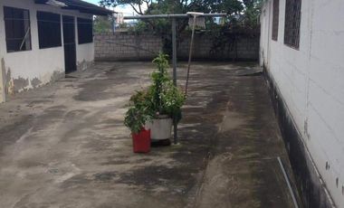 Galpón y Casa Comercial