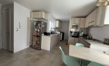 CASA EN ESTANCIA LAS RASTRAS