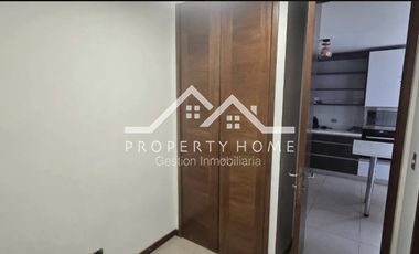 CASA 3 DORM MAS SERVICIO PISCINA Y QUINCHO CHAMISERO