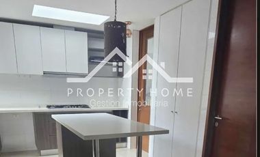 CASA 3 DORM MAS SERVICIO PISCINA Y QUINCHO CHAMISERO