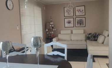 CASA CON 4 DORMITORIOS PISCINA Y QUINCHO REMODELADA