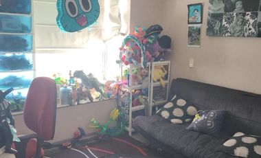 CASA CON 4 DORMITORIOS PISCINA Y QUINCHO REMODELADA