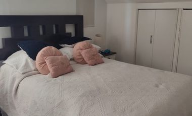 CASA CON 4 DORMITORIOS PISCINA Y QUINCHO REMODELADA