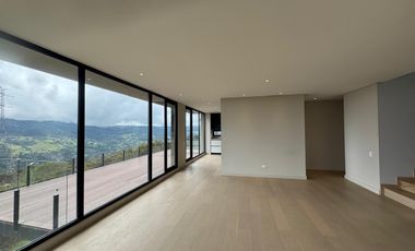 VENTA - RESIDENCIA DE MONTAÑA EN BOSQUE DE ENCENILLOS