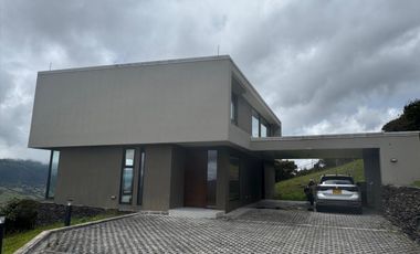 VENTA - RESIDENCIA DE MONTAÑA EN BOSQUE DE ENCENILLOS