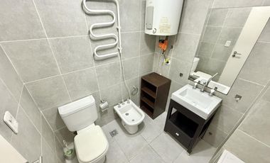 Departamento de 2 ambientes con balcón y cochera en venta en San Fernando