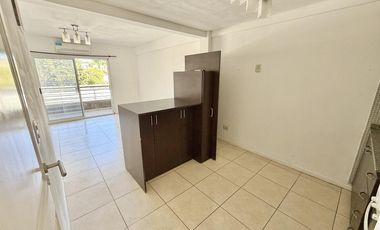 Departamento de 2 ambientes con balcón y cochera en venta en San Fernando