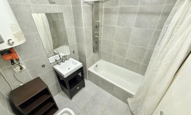 Departamento de 2 ambientes con balcón y cochera en venta en San Fernando