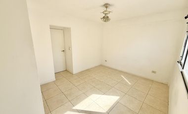 Departamento de 2 ambientes con balcón y cochera en venta en San Fernando