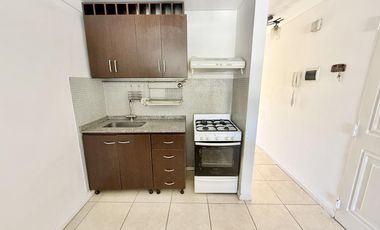 Departamento de 2 ambientes con balcón y cochera en venta en San Fernando