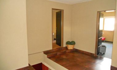 VENTA CHALET 6 AMBIENTES EN VILLA ADELINA