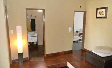 VENTA CHALET 6 AMBIENTES EN VILLA ADELINA